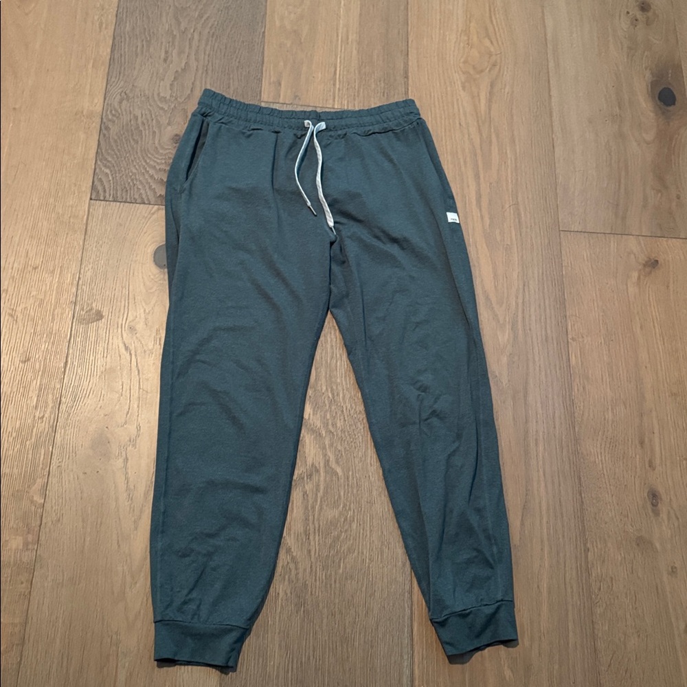 Vuori green Jogger Pants